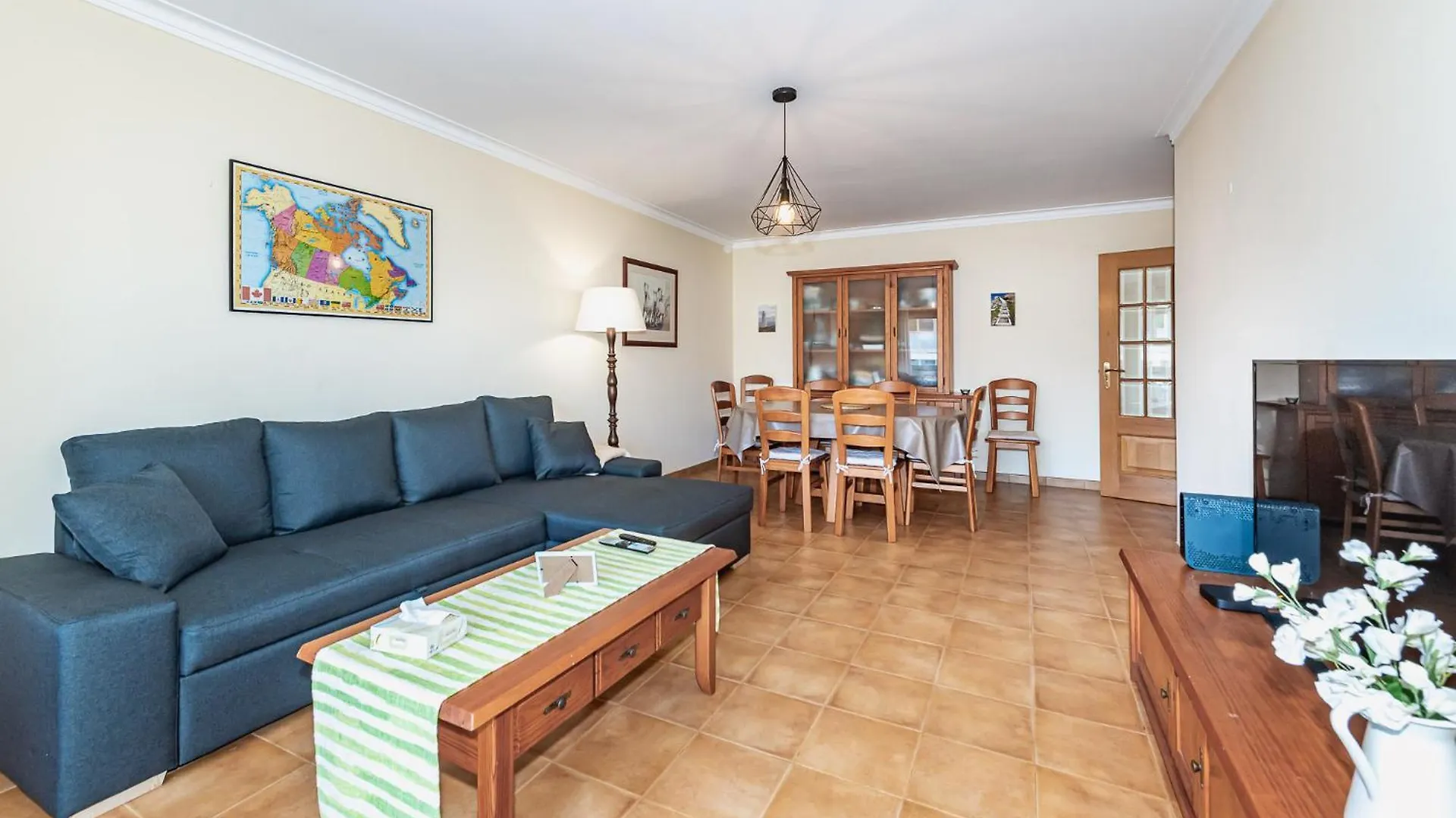 The Canadians Escape ~ Relaxing Portimao Portugal Apartment